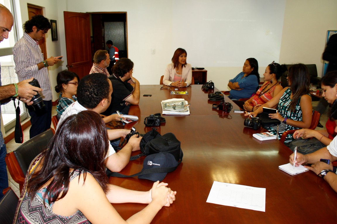 Jornalistas visitaram governos regionais e municipais da área metropolitana de Medellín para conhecer problemas locais e produzir reportagens ambientais. Foto: Giovanny Vera S.